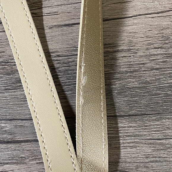 JLO Women’s Tote Handbag - Picture 3 of 7